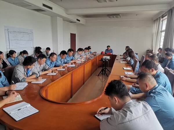 中科濮原公司召开“保生计，，降本增效大会商”带头会