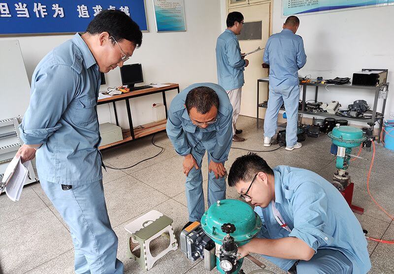 濮阳园区：：：搭建较量平台  造就技术人才